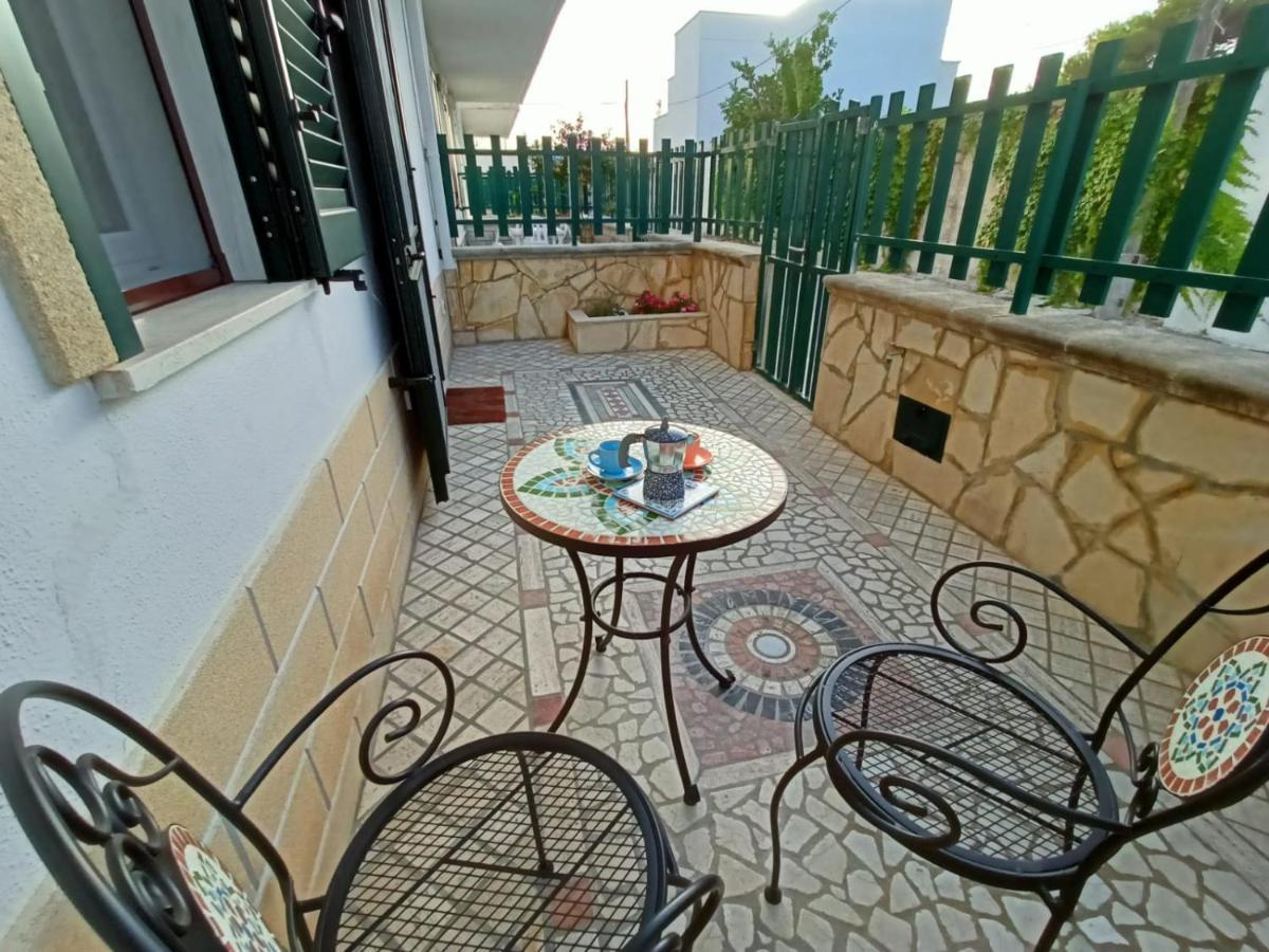 Villetta Poesia 50 M Dal Mare Con Giardino E Parcheggio Torre dell'Orso Εξωτερικό φωτογραφία
