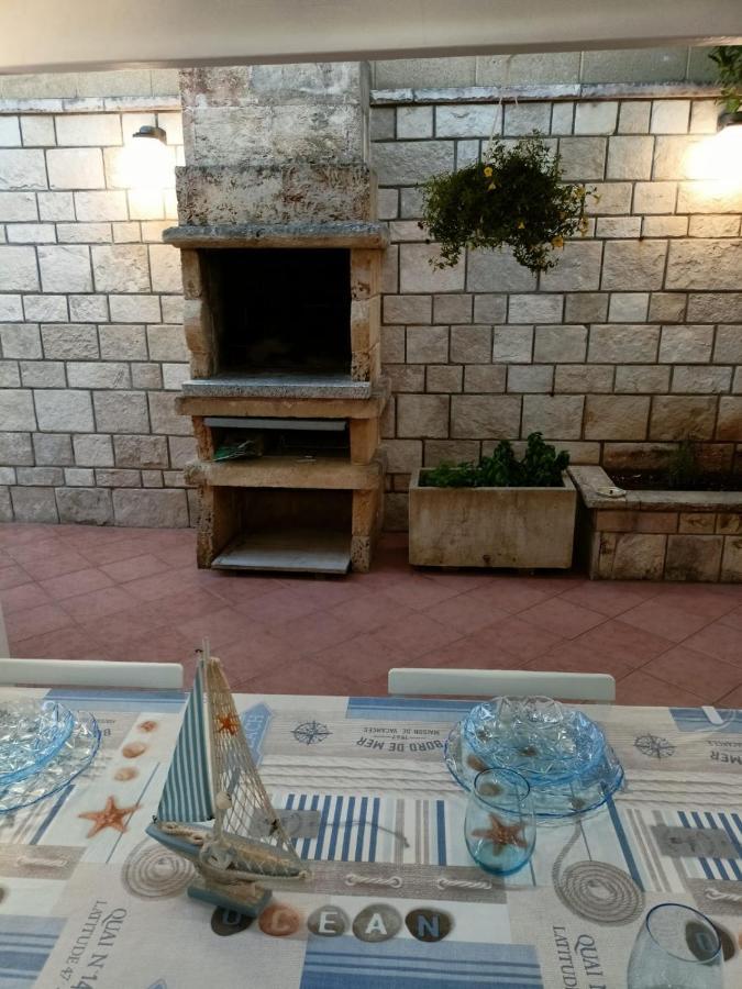 Villetta Poesia 50 M Dal Mare Con Giardino E Parcheggio Torre dell'Orso Εξωτερικό φωτογραφία
